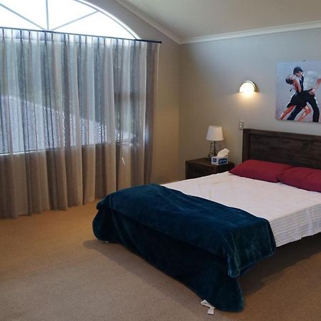 Makepeace Place Homestay Hamilton Exterior photo